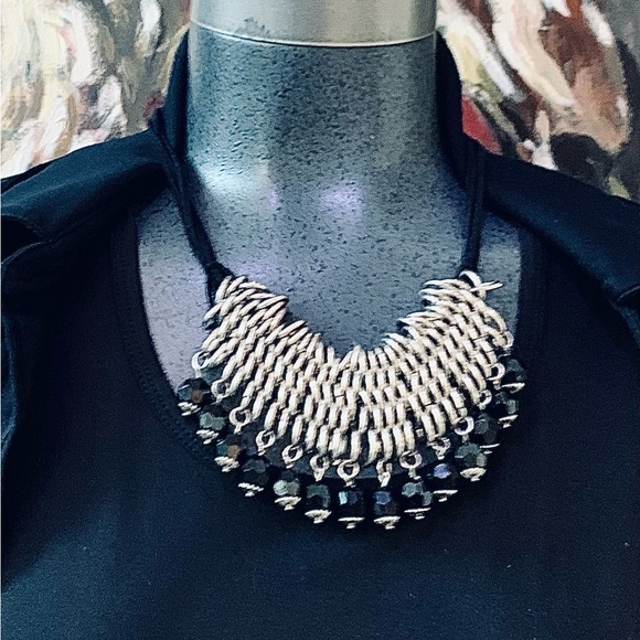 Statement necklace 👀✅ Gorgeous!! - Picture 1 of 9